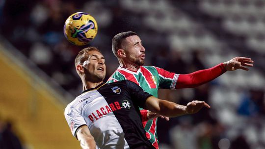 Farense e Estrela da Amadora anulam-se no São Luís (resumo do jogo)