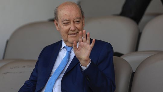 FC Porto: Pinto da Costa na inauguração da exposição de Pavão