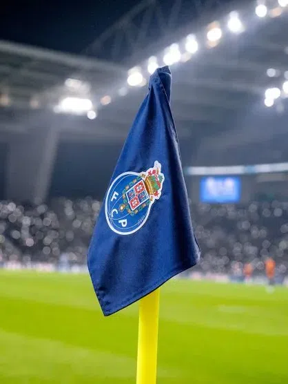 FC Porto vende redes das balizas e bandeirolas de canto do jogo