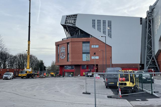 Anfield ainda em obras, mas Liverpool-Man. United terá maior enchente em 50 anos