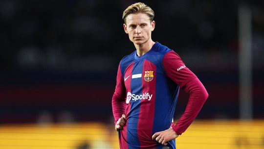 De Jong: «Esperava ganhar o dobro no Barcelona. É dececionante»