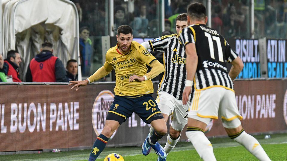 Juventus empata com Génova e pode ver Inter a fugir (vídeos dos golos)