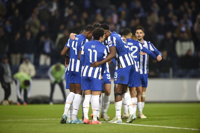 Hoje pode ver em direto na TV...