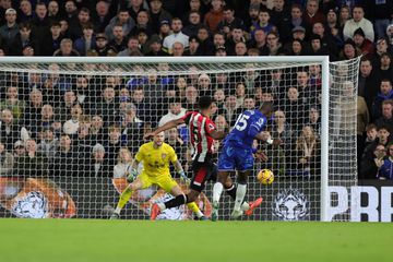 Premier League: Chelsea foge do Arsenal e aproxima-se da liderança