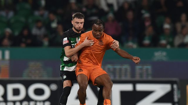 «É muito estranho o movimento de Debast»