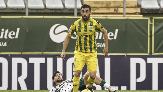 Tondela autoritário sobre o Portimonense na recuperação da liderança