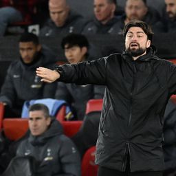 Mateus Fernandes fica sem treinador no Southampton