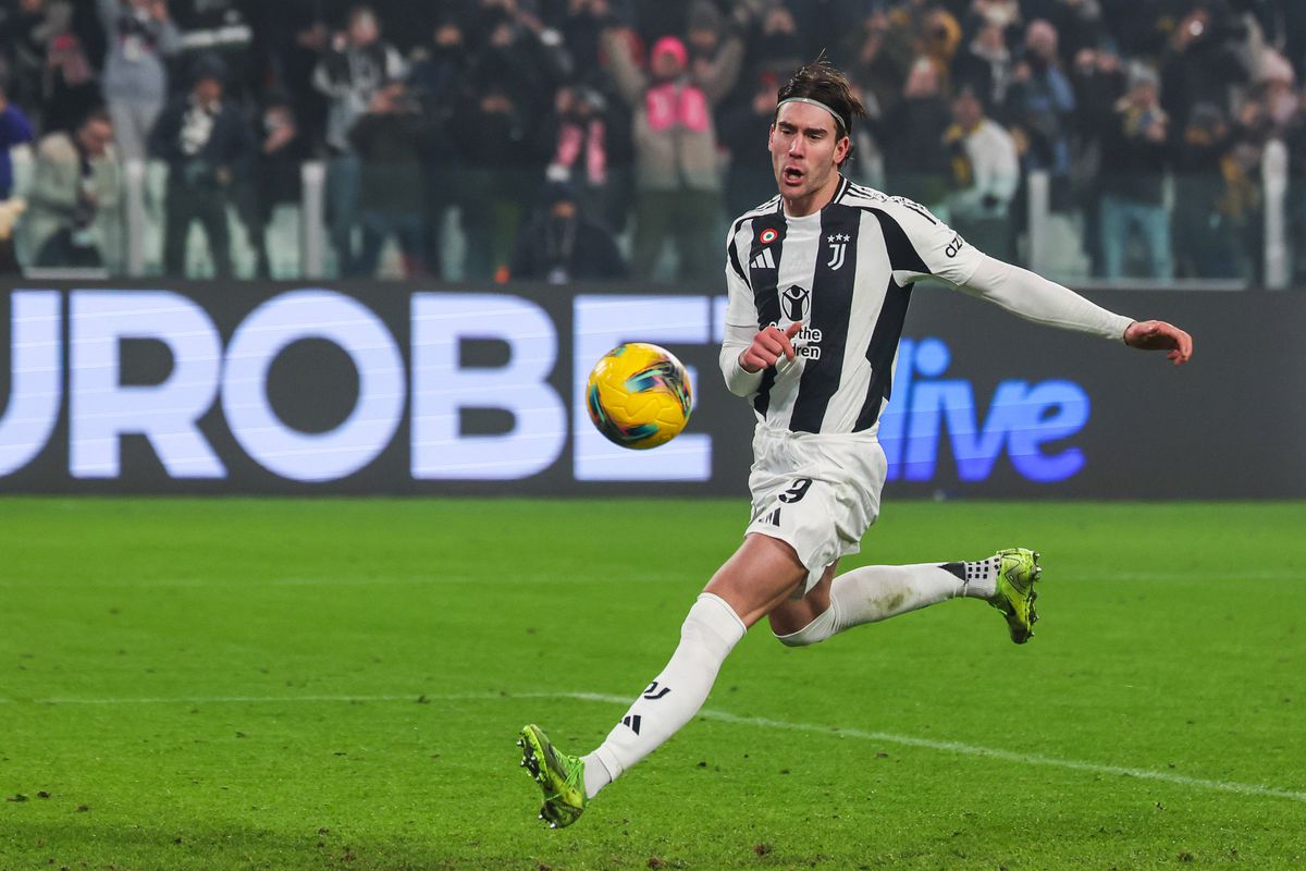 Vlahovic irrita adeptos da Juventus