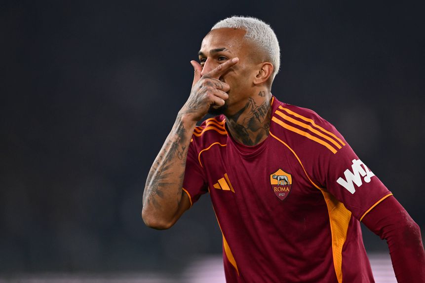 Wesley celebra golo frente ao Como - Foto: IMAGO