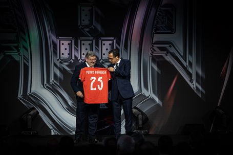 Luís Campos Ferreira com Pedro Proença na tomada de posse dos novos órgãos sociais da FPF - Foto: André Carvalho