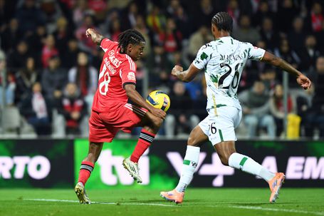 Leandro Barreiro em ação no jogo com o Moreirense - Foto: Rogério Ferreira/Lapta+
