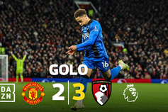 Livre apanha tudo e todos desprevenidos, sobretudo o guardião do Man. United