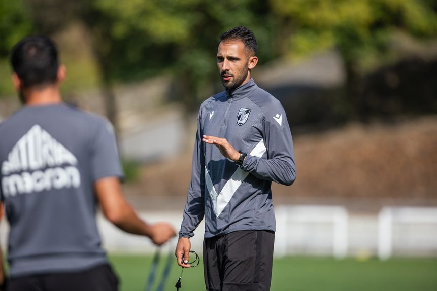 Gil Lameiras, treinador da equipa B dos conquistadores - Foto: Vitória de Guimarães