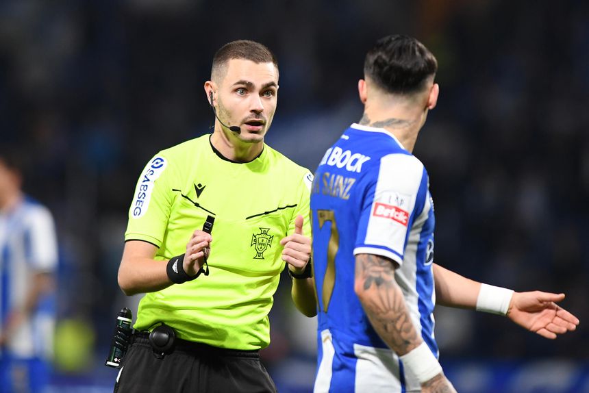 Árbitro Miguel Fonseca (Foto: Rogério Ferreira/Kapta+)