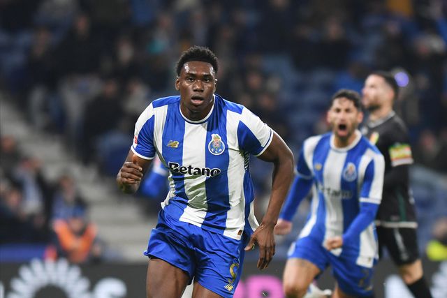 Samu marcou ao Estrela da Amadora (Foto: Rogério Ferreira/Kapta+)