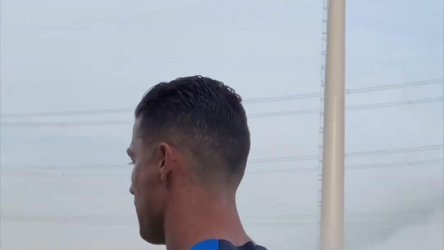 O que Ronaldo estava a fazer enquanto Messi vencia o The Best