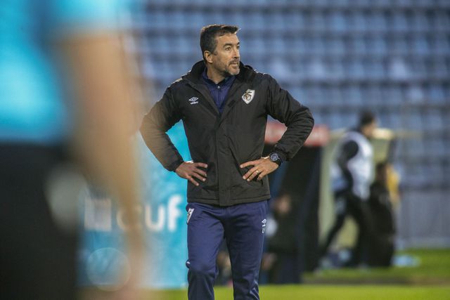 Leandro Pires, treinador adjunto do Santa Clara