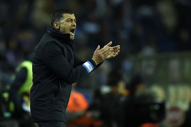 «Para mim, crise é corrupção desportiva, ordenados em atraso, violência nos estádios...»