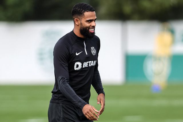 Sporting: St. Juste acelera para a Champions