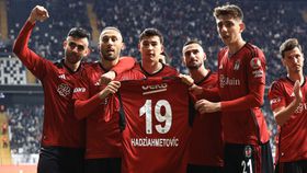 Besiktas de Fernando Santos apura-se para os oitavos da Taça com goleada