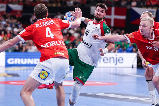 Miguel Martins em ação com a camisola da Seleção Nacional