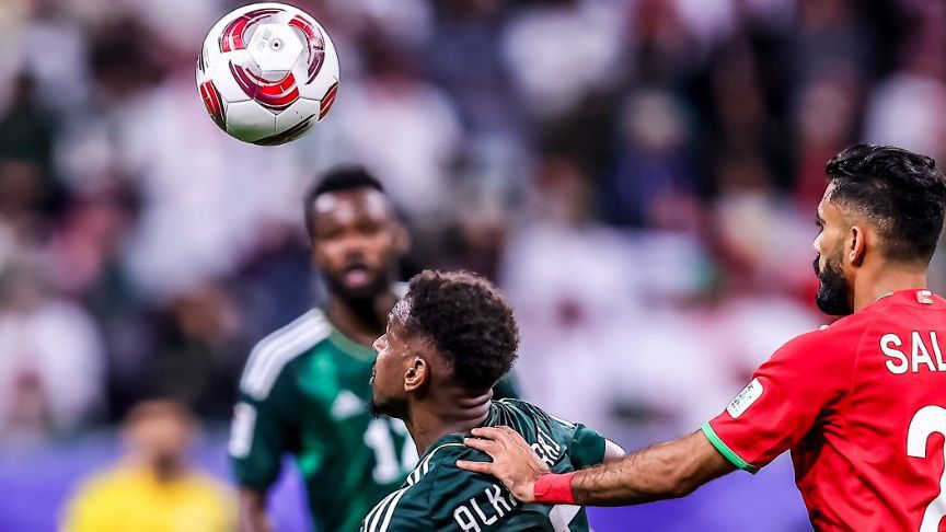 Arábia Saudita sofre mas vence com muita polémica na estreia na Taça da Ásia
