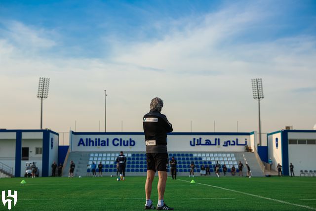 Jorge Jesus de regresso à Arábia Saudita para preparar confronto com Messi