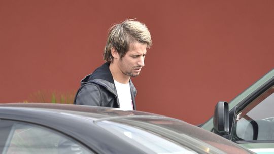 Fábio Coentrão exalta-se e ameaça jornalistas