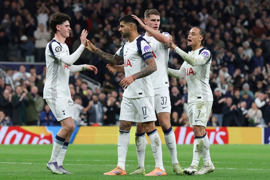 Tottenham ocupa, atualmente, o 16.º lugar da Premier League