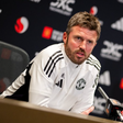 Michael Carrick em conferência de imprensa como treinador do Manchester United - Foto: Man. United