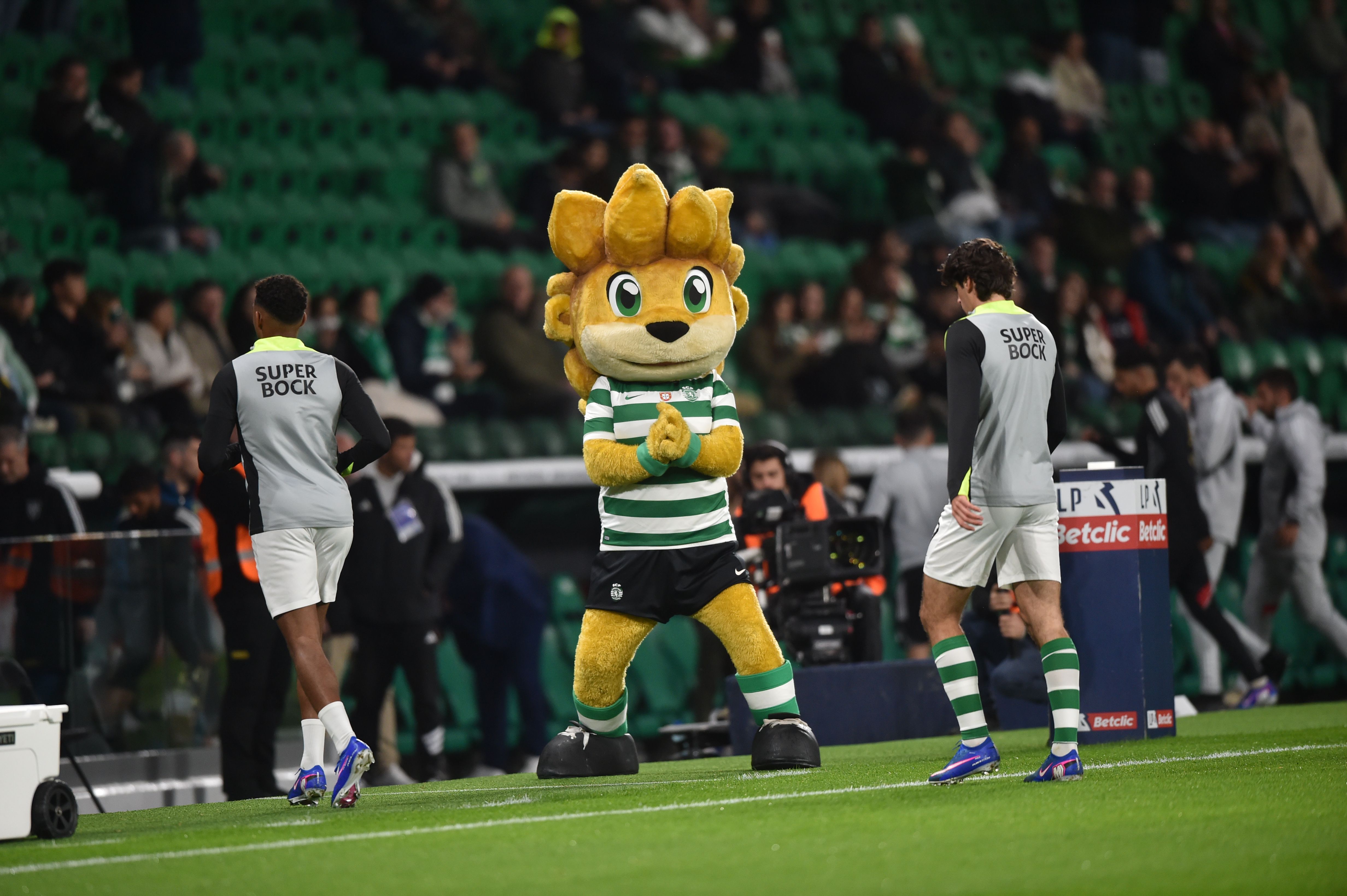 Aquecimento em Alvalade - Foto: Miguel Nunes