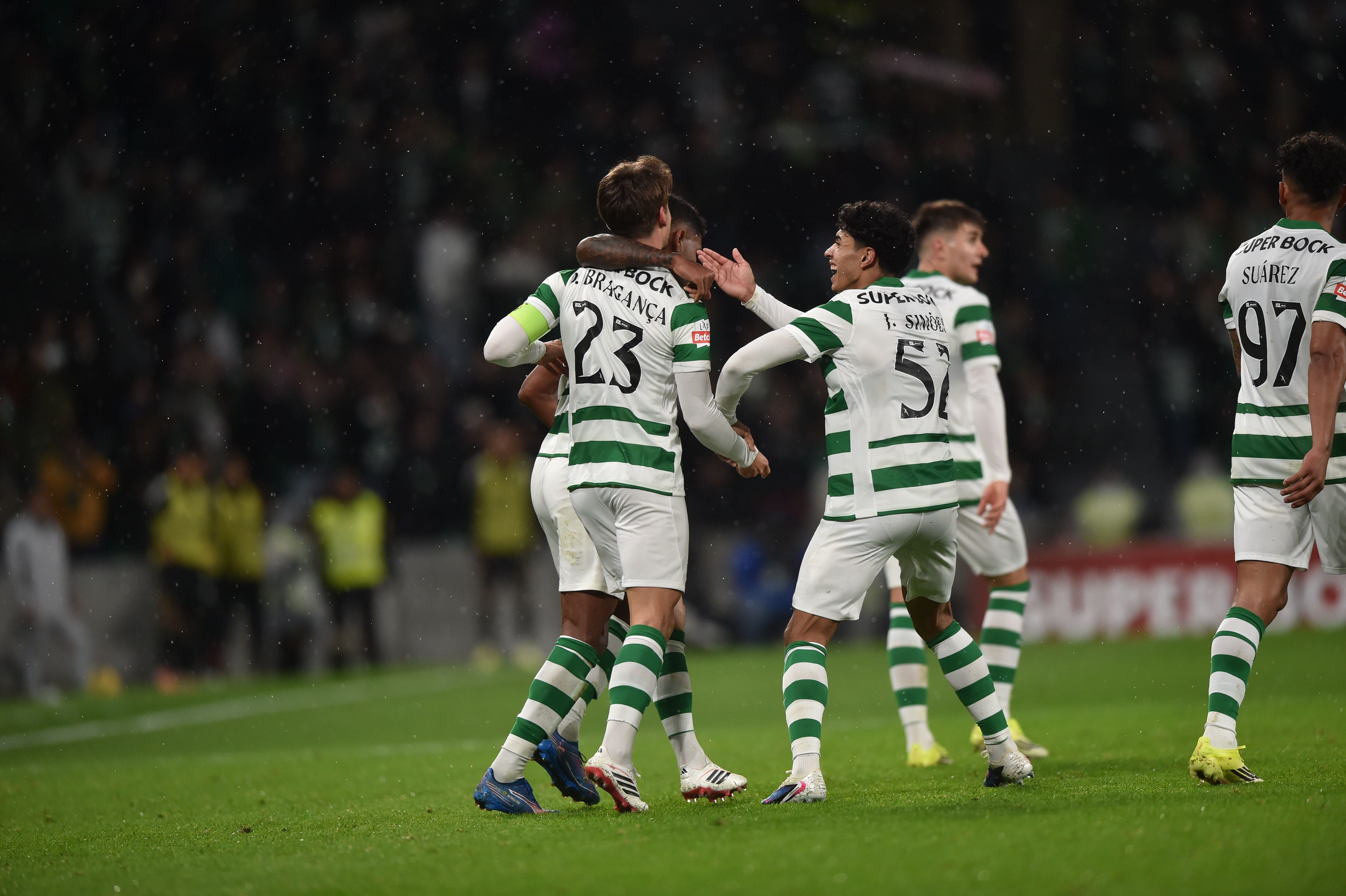 Colegas com Bragança - Foto: Miguel Nunes