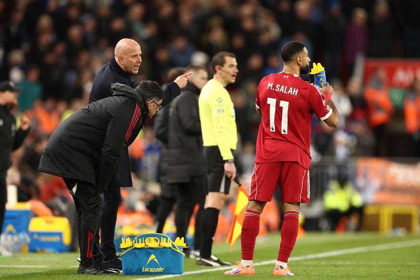 Arne Slot e Mohamed Salah