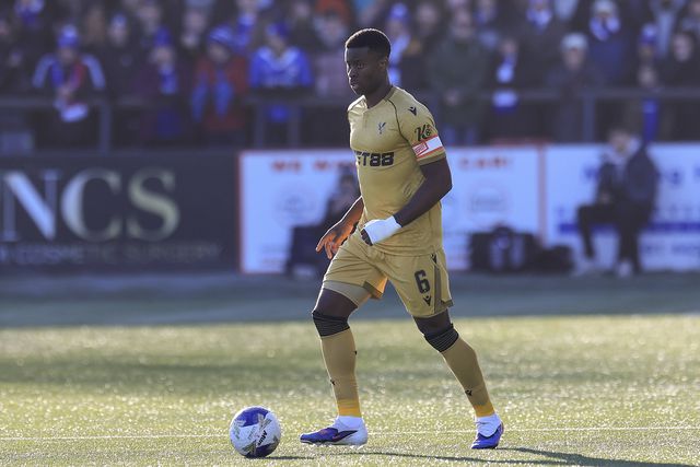 Marc Guéhi a caminho do Manchester City