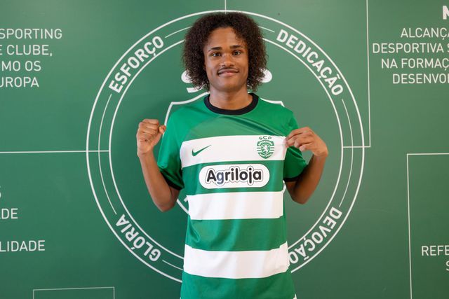 Sporting contrata extremo nos Açores