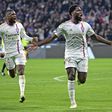 Lyon vence Nice e afasta-se da despromoção
