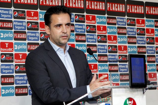 De saída do Fenerbahçe no final da época, Mário Branco apontado a Benfica e FC Porto