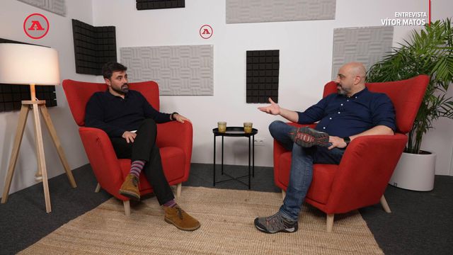 «Tantas mudanças de treinador em Portugal impedem que a qualidade de jogo cresça»