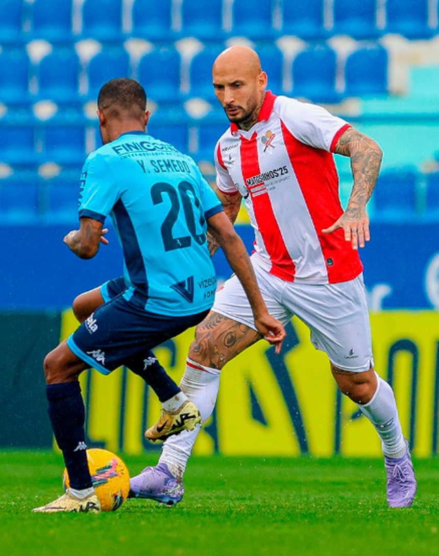Semedo e André Martins num lance do jogo da 22.ª jornada, em que não foi desfeito o nulo