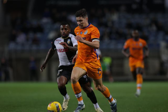 Francisco Moura no Farense-FC Porto