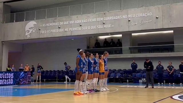 Minuto de silêncio no Dragão Arena por Pinto da Costa