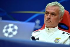 José Mourinho, treinador do Benfica