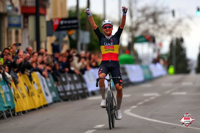 Tim Wellens vence Clásica Jaén com ataque solitário a 64 km da meta