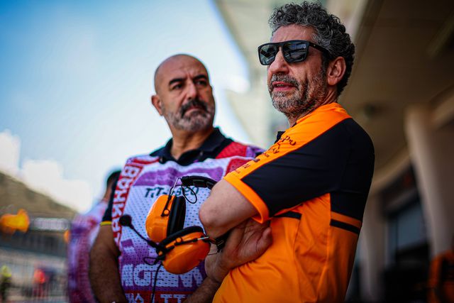 Chefe da McLaren aponta Ferrari e Mercedes como favoritas para 2026