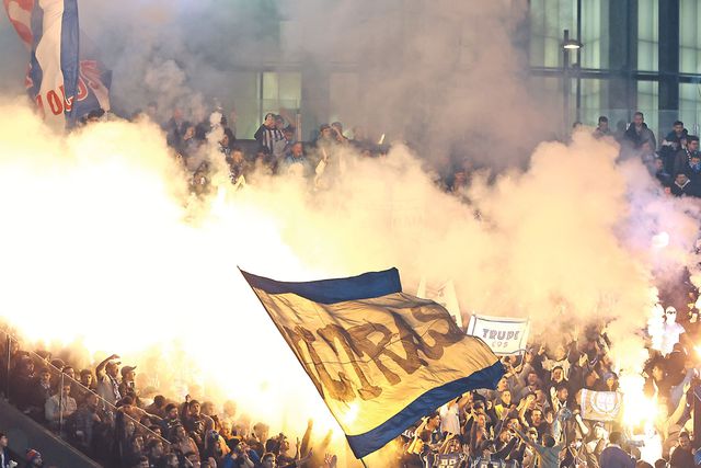 Bancada do estádio do Dragão. Foto Catarina Morais/KAPTA+