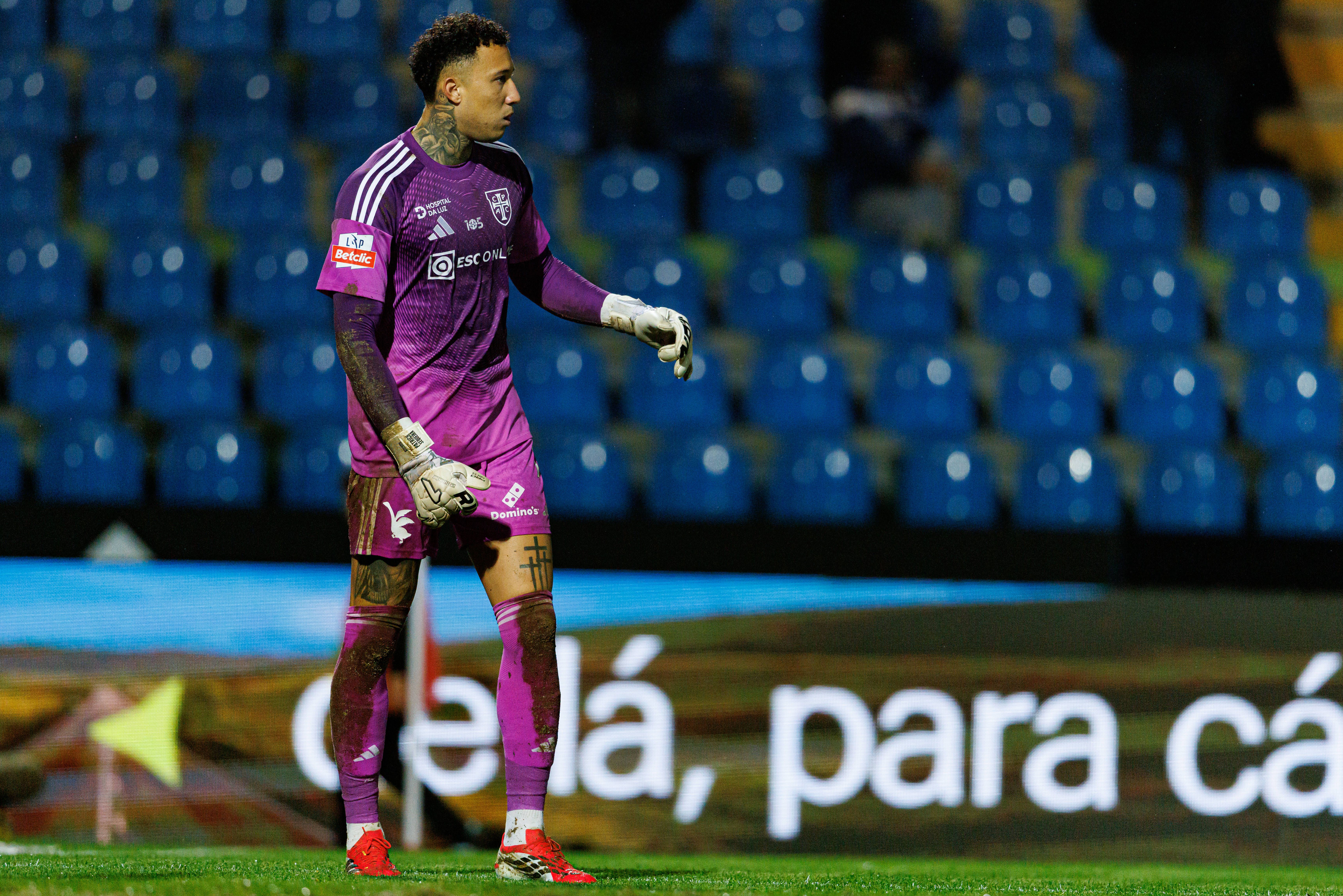 8. Patrick Sequeira (Casa Pia) - 17 jogos e cinco 'clean sheets'