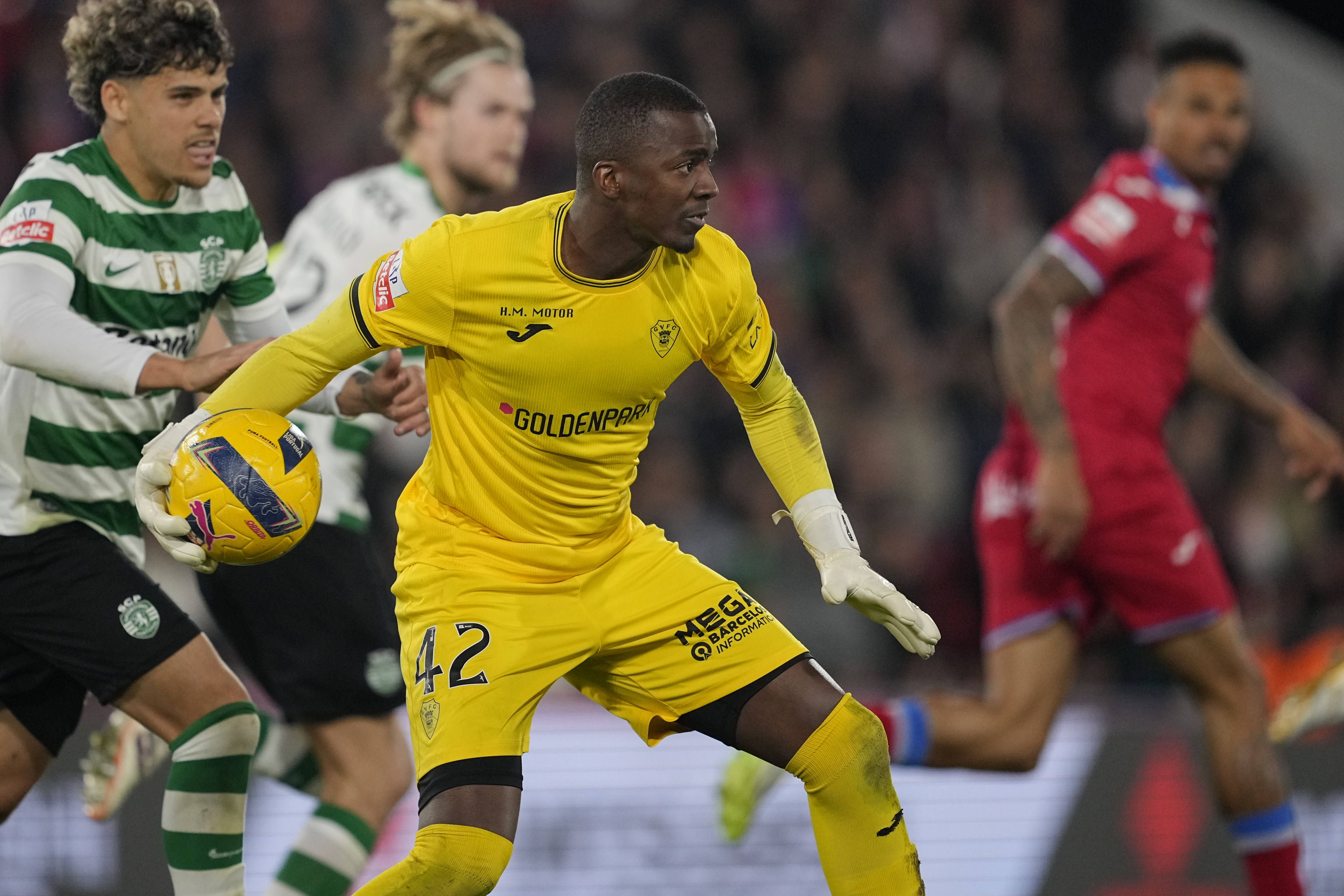 5. Andrew (ex-Gil Vicente) - 17 jogos e nove 'clean sheets'