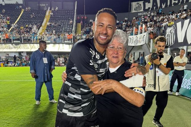 Neymar realiza sonho da Dona Maria - Foto: Santos/X
