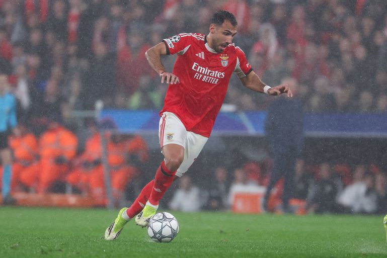 Pavlidis, avançado do Benfica