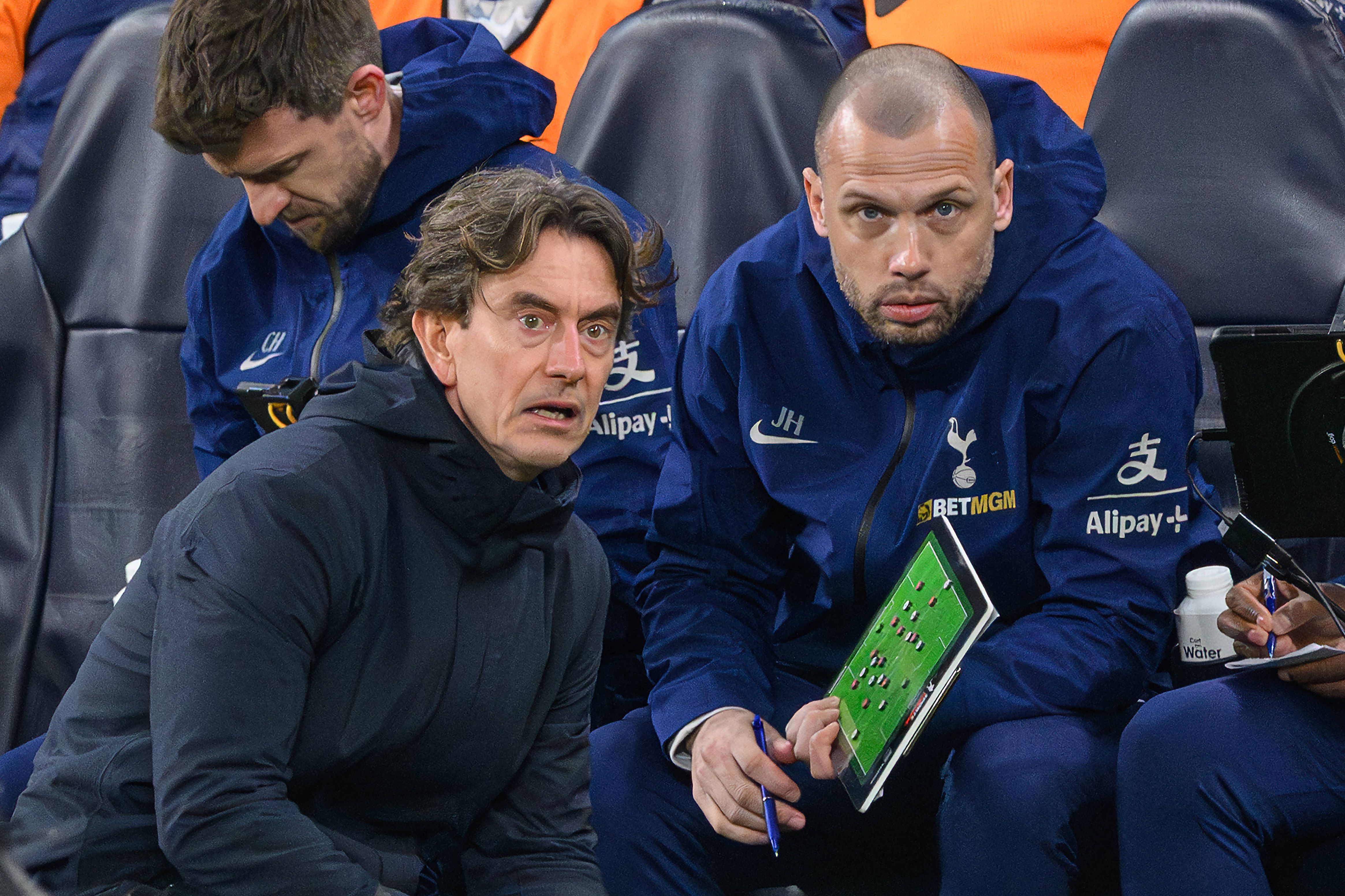 John Heitinga chegou ao Tottenham para ser adjunto de Thomas Frank